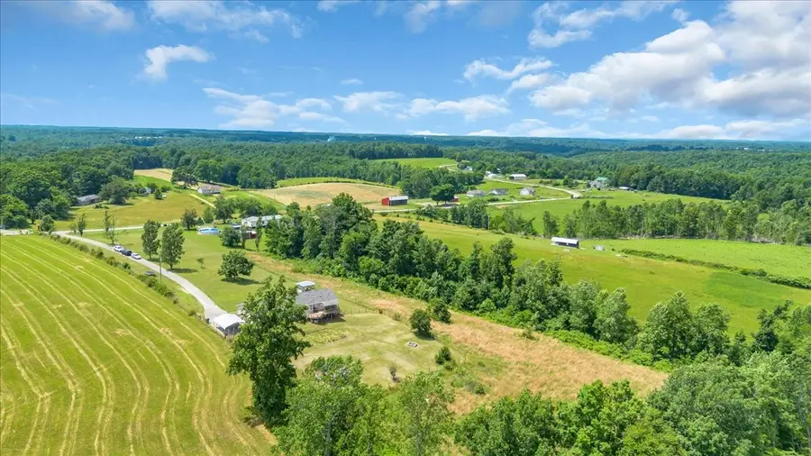 2657 Oak Grove Rd, Red Boiling Springs, TN 37150 - #3