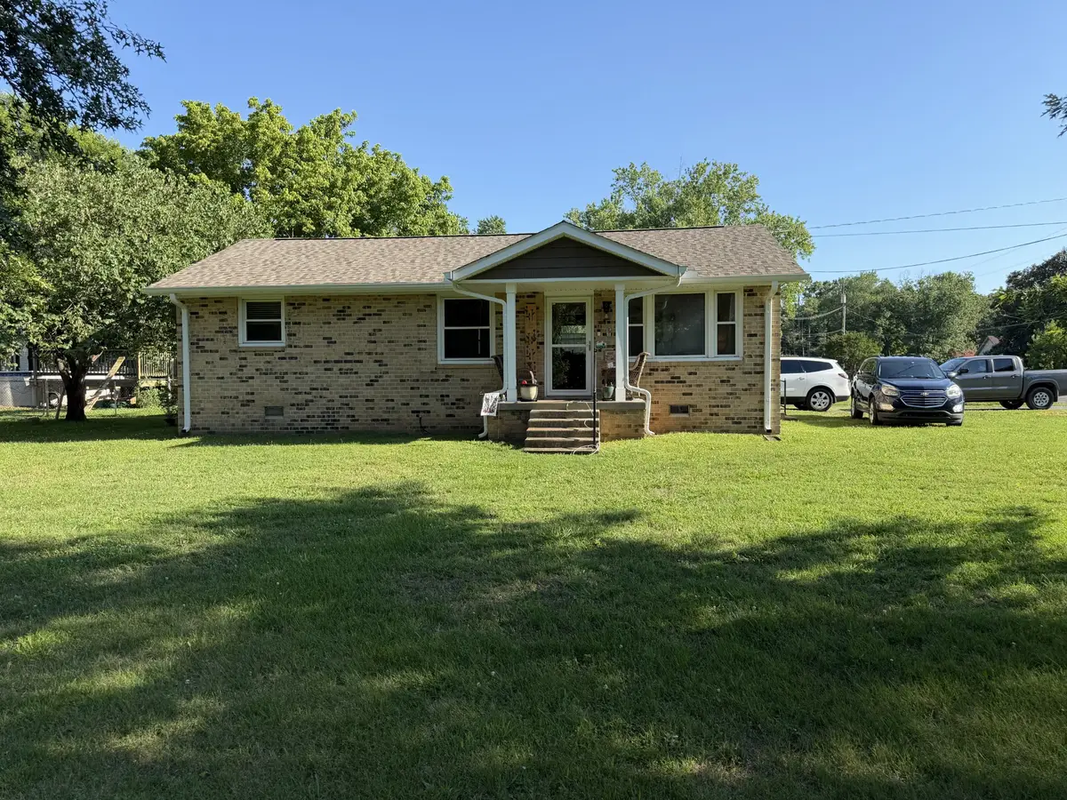 135 Irvin Rd, La Vergne, TN 37086 - #1