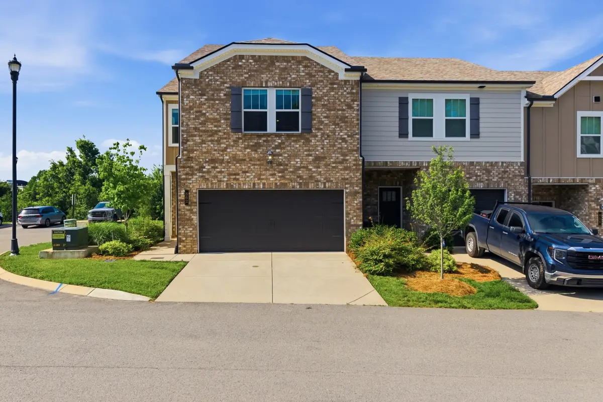 862 Longleaf Ln, Columbia, TN 38401 - #1