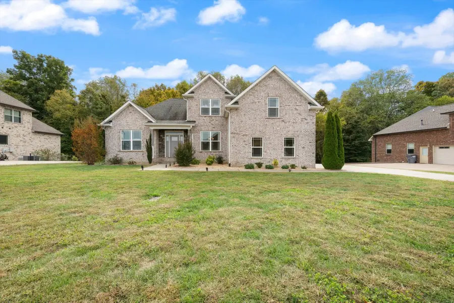 4212 Sheffield Ln, Greenbrier, TN 37073 - #3