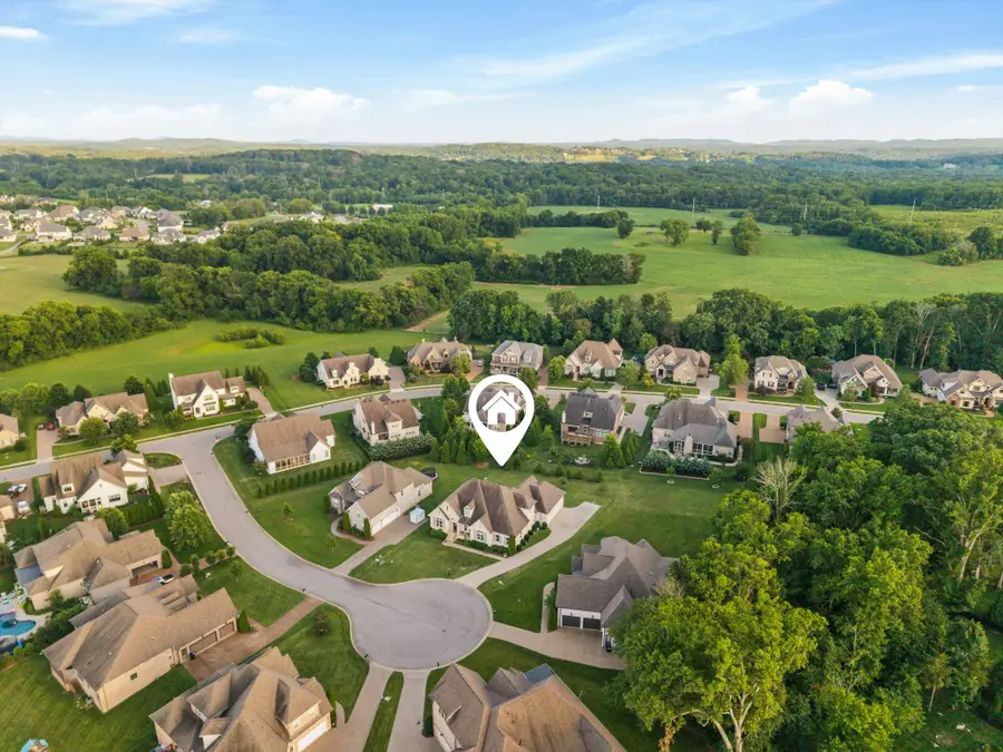 4011 Pinwheel Ct, Arrington, TN 37014 - #2