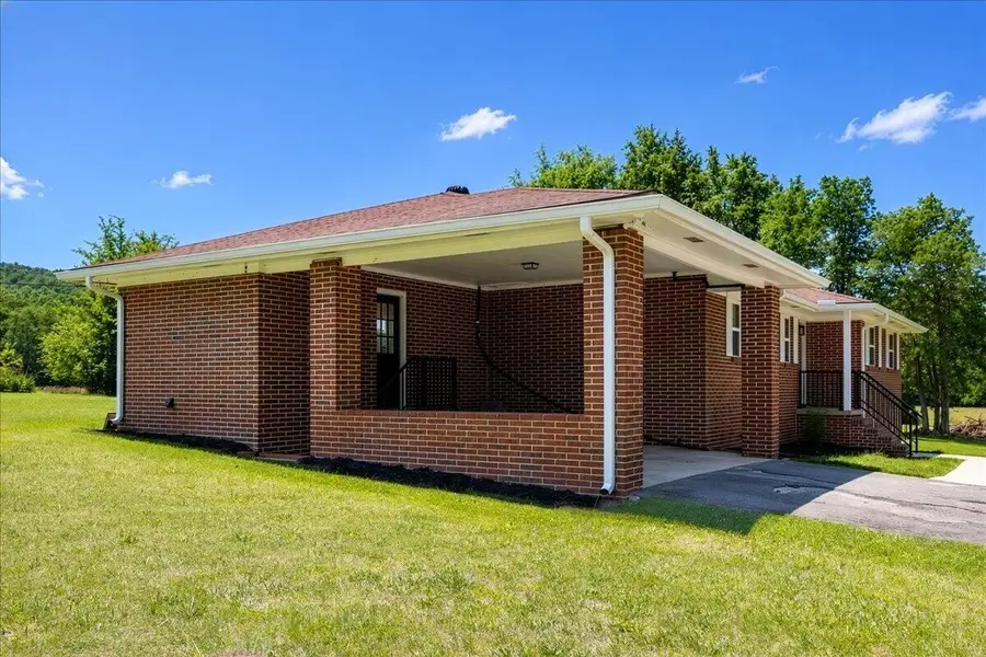 858 N Main Street, Decatur, TN 37322 - #3