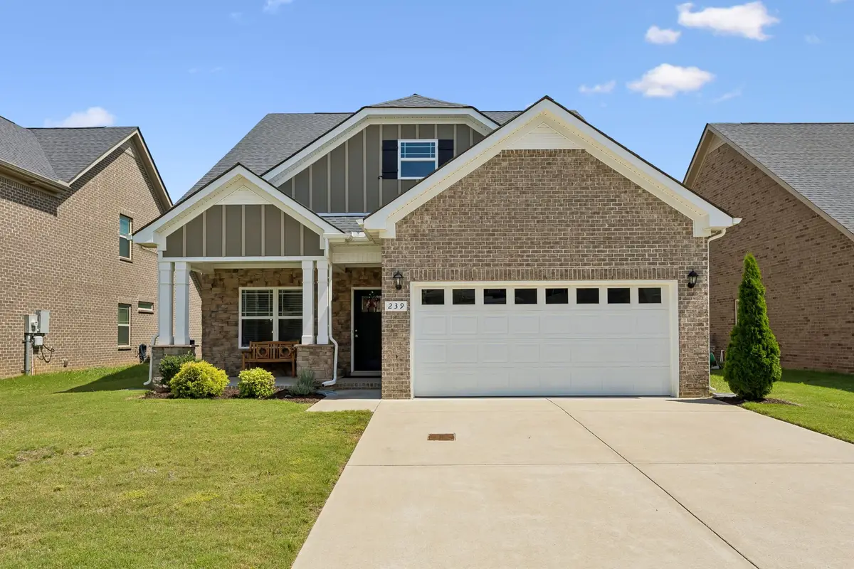 239 Thorpe Dr, Spring Hill, TN 37174 - #1