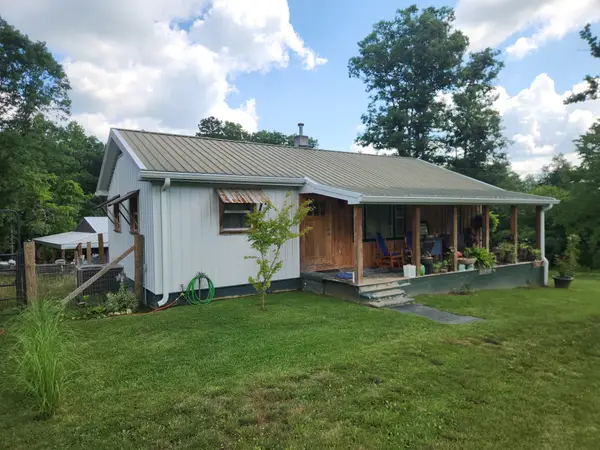 2888 Nashville Hwy, Lancing, TN 37770