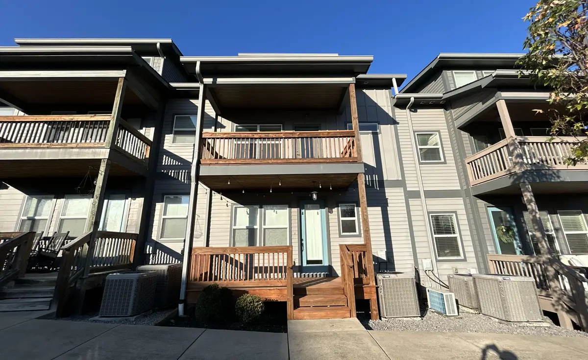220 Croleywood Ln, Nashville, TN 37209 - #1