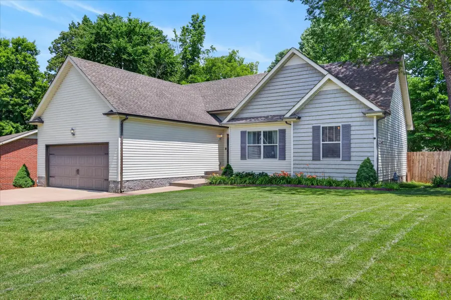 2852 Kettle Ct, Clarksville, TN 37043 - #2