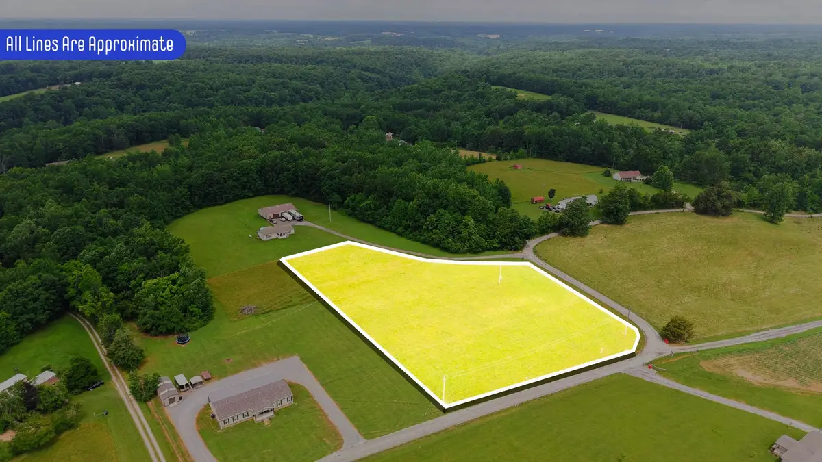 5475 King Robert Ln, Westmoreland, TN 37186 - #1