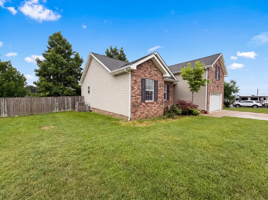 245 Harold Dr, Clarksville, TN 37040 - #3