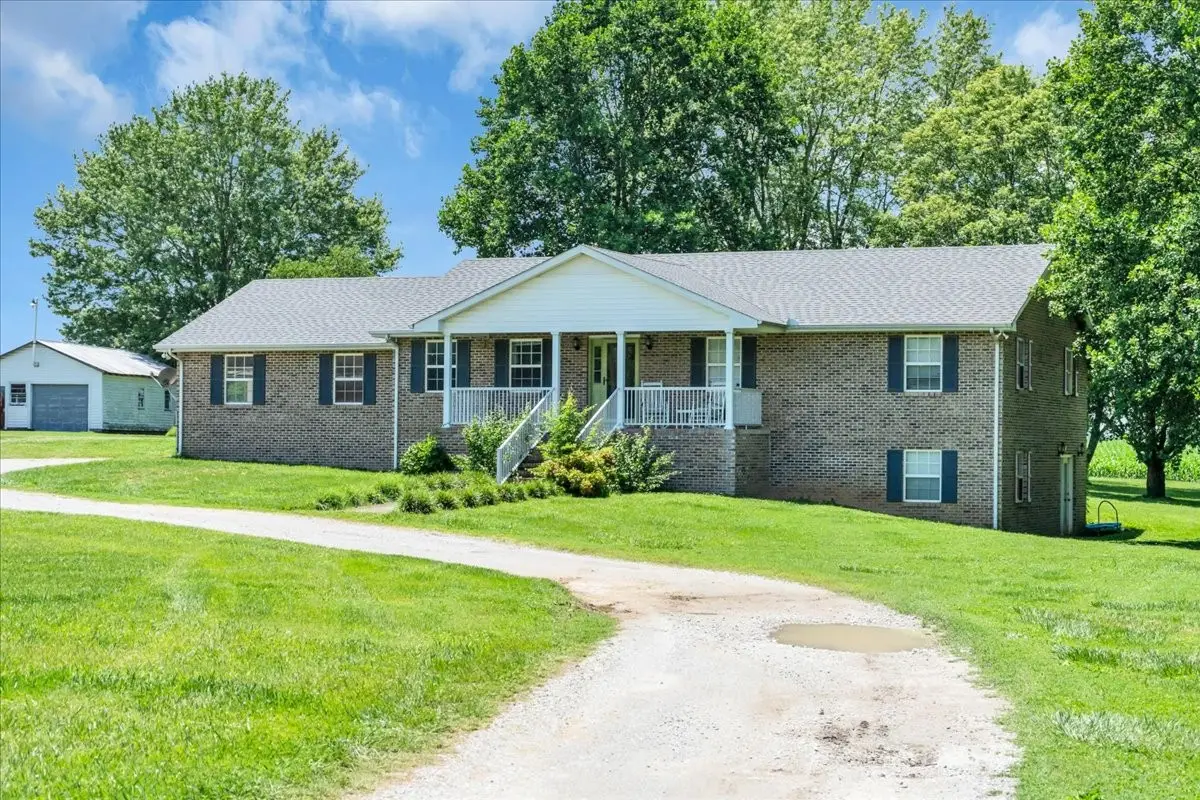 424 Winchester Hwy, Hillsboro, TN 37342 - #1