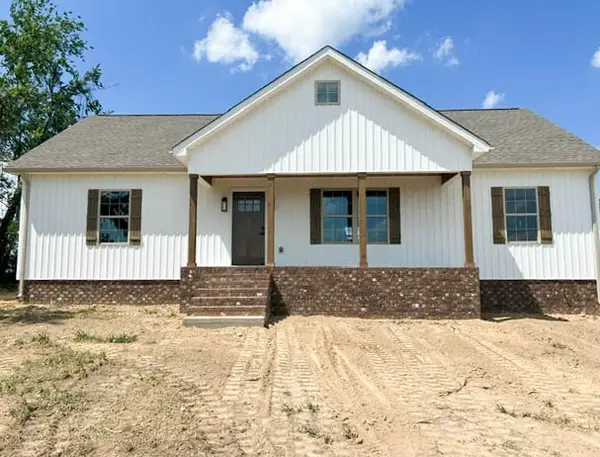 6518 Carter Rd, Westmoreland, TN 37186