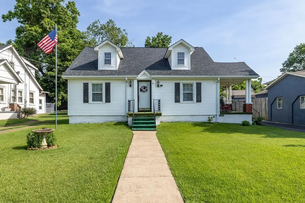 411 5th Ave, Columbia, TN 38401 - #1