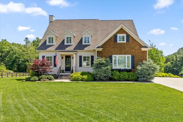 1908 Wagon Lane, Signal Mountain, TN 37377
