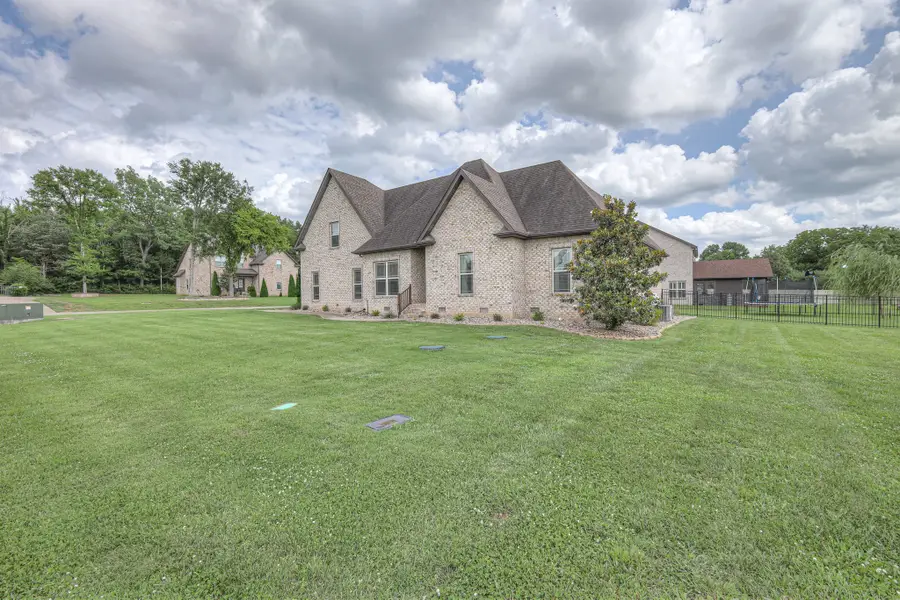 232 Waldron View Dr, Murfreesboro, TN 37130 - #3