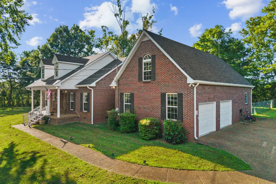 3290 Anes Station Rd, Lewisburg, TN 37091 - #3