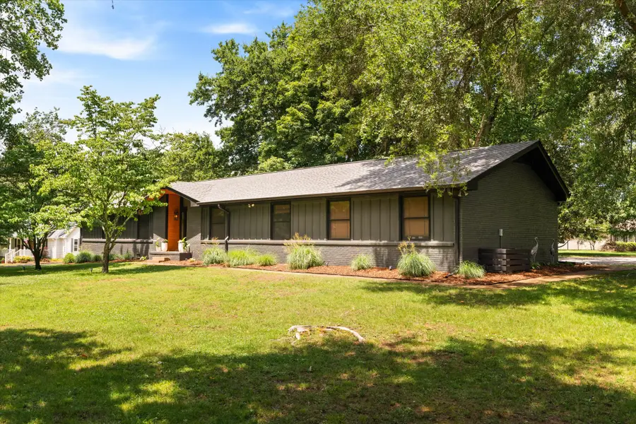 1014 Lochland Dr, Gallatin, TN 37066 - #3