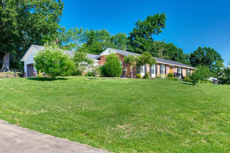 57 Vaughns Gap Rd, Nashville, TN 37205 - #3