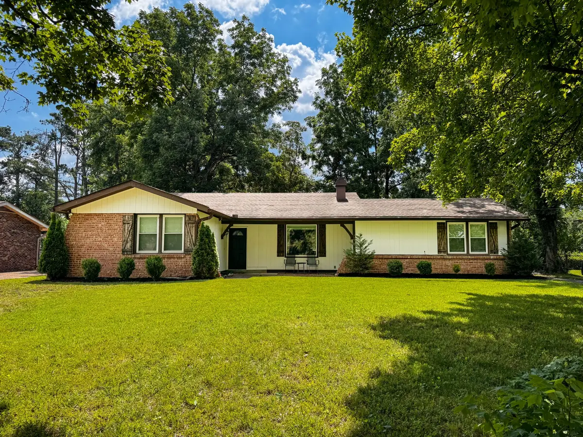 302 Matterhorn Dr, Old Hickory, TN 37138 - #1