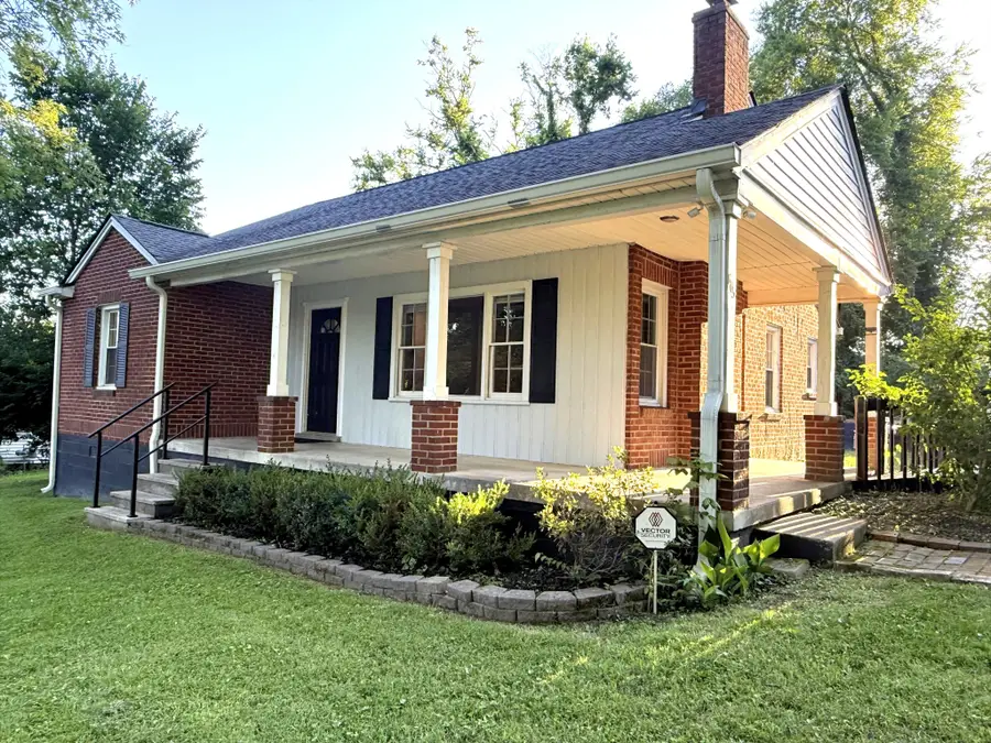 505 W 15th St, Columbia, TN 38401 - #3