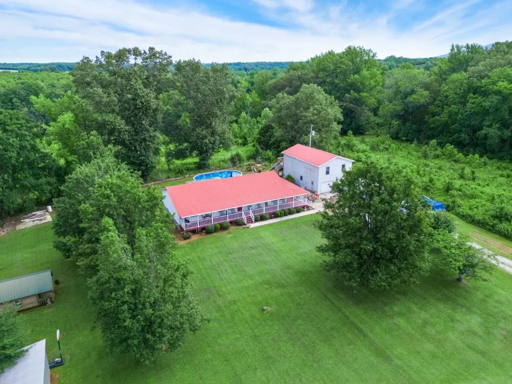 219 Thomas Farms Ln, Morrison, TN 37357 - #1
