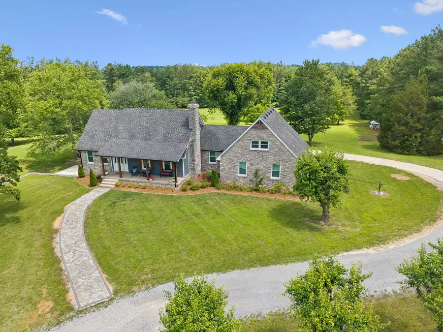 7672 Jones Rd, White House, TN 37188 - #2