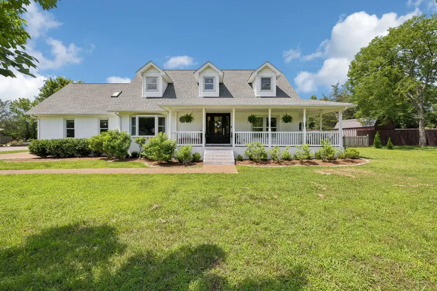 112 Southwinds Dr, Hermitage, TN 37076 - #2