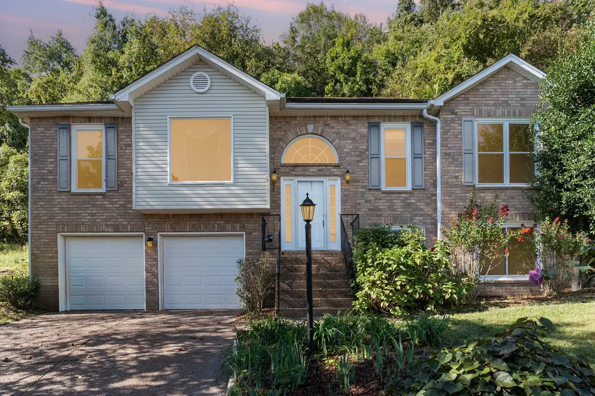 609 Glenridge Close, Nashville, TN 37221 - #1