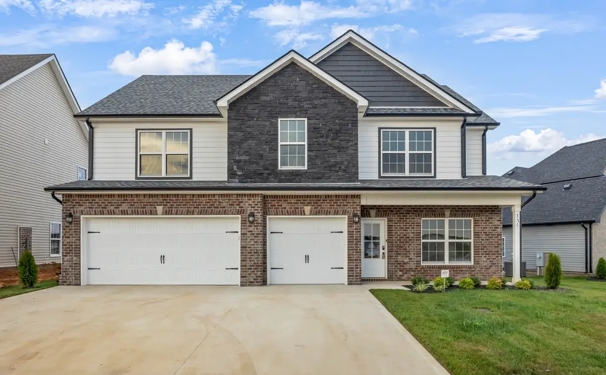 653 Woodrush Dr, Clarksville, TN 37040 - #1