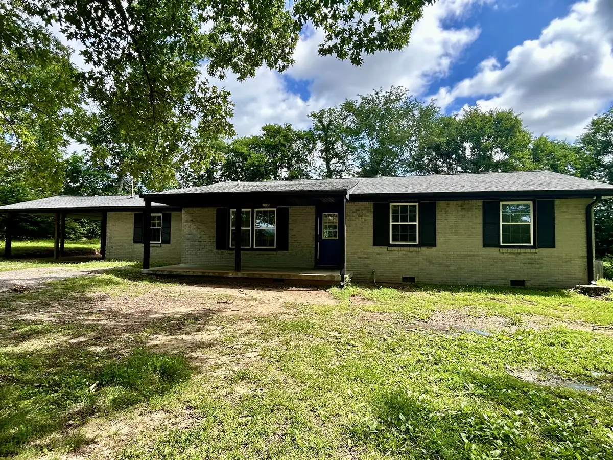 2491 S Hinton Rd, Southside, TN 37171 - #1