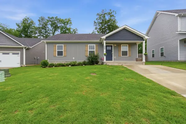 486 Mattingly Dr, Clarksville, TN 37042