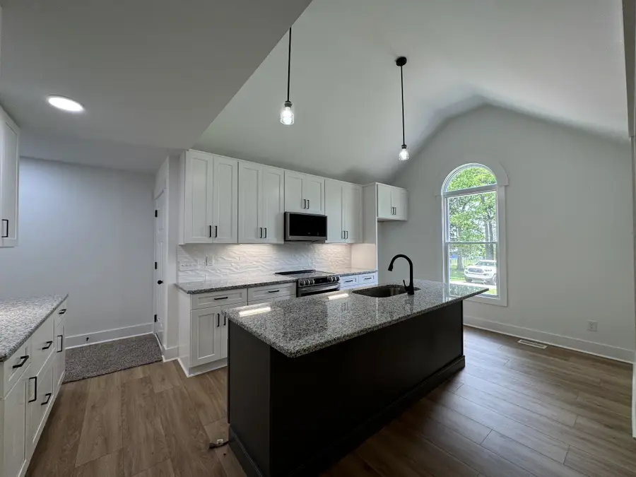 380 Martin Rd, Clarksville, TN 37042 - #2