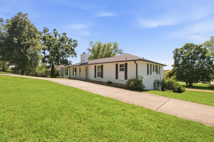 7401 Harrow Dr, Nashville, TN 37221 - #3