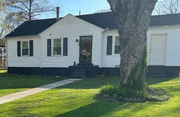 130 Anderson Dr, Tullahoma, TN 37388