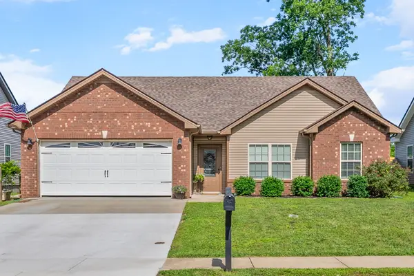 633 Hollow Crst, Clarksville, TN 37042