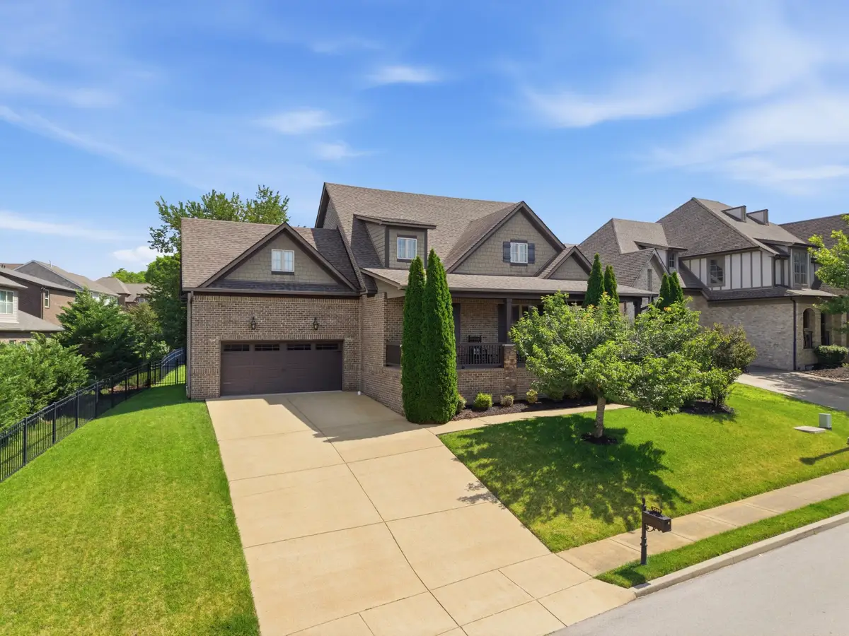 2000 Callaway Park Pl, Thompsons Station, TN 37179 - #1