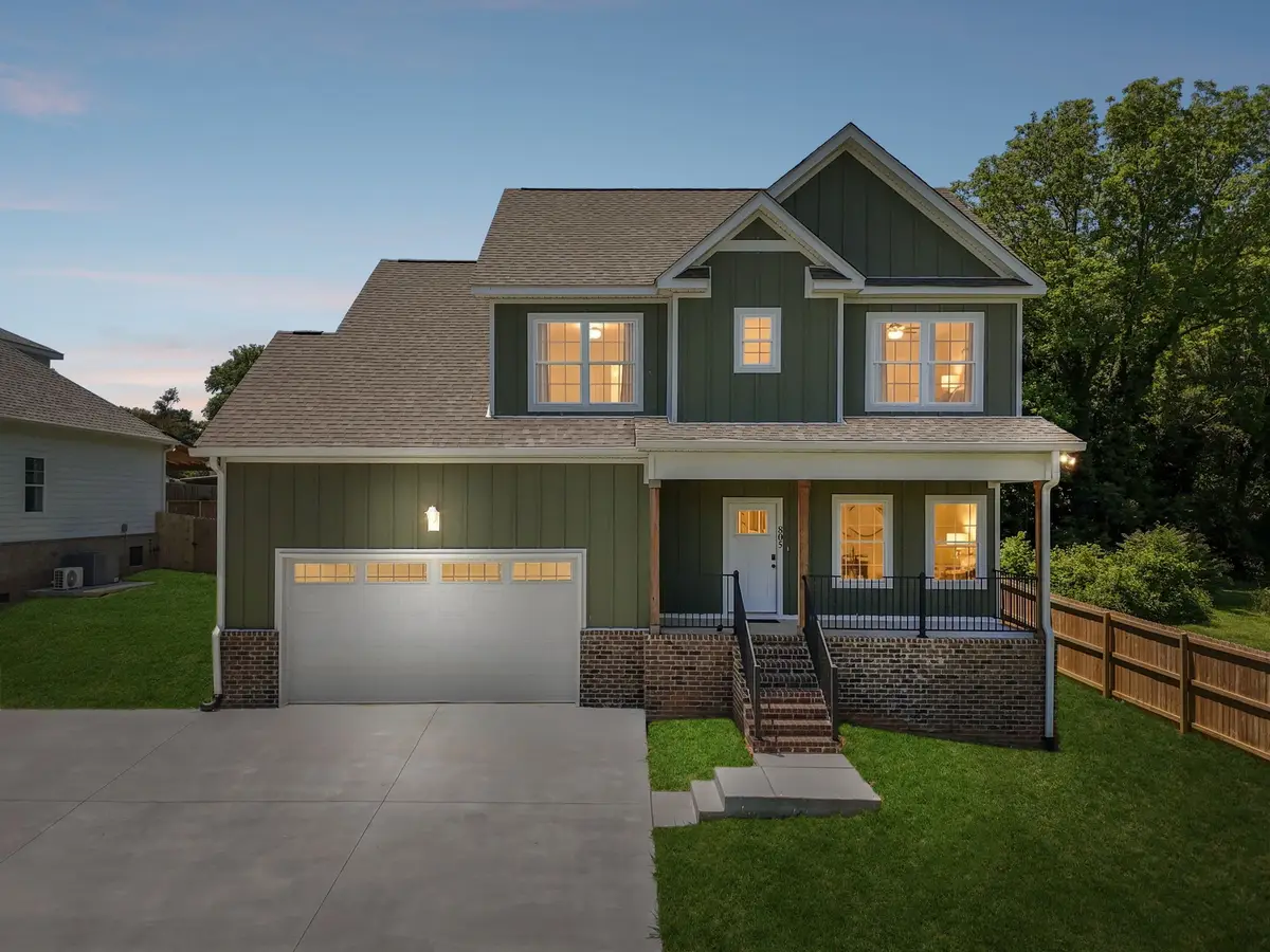 805 N Jefferson St, Winchester, TN 37398 - #1