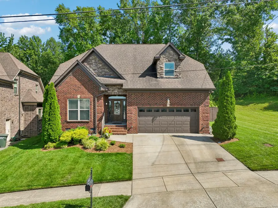 157 Tulip Grove Pt, Hermitage, TN 37076 - #2
