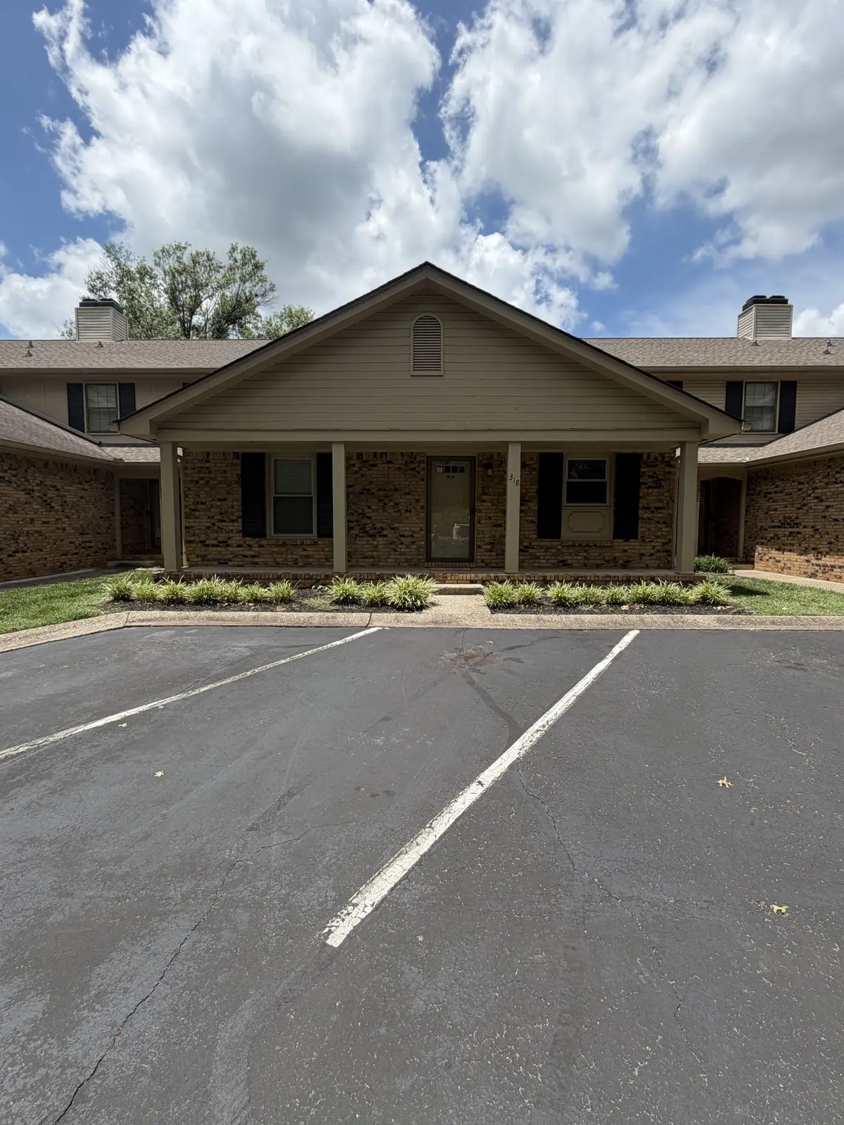 318 Kingswood Ct, Clarksville, TN 37043 - #1