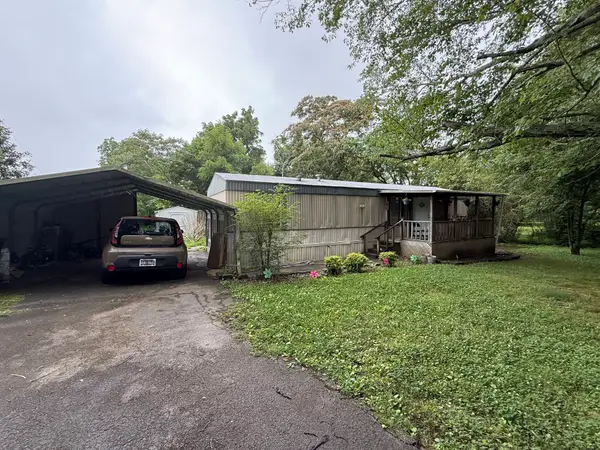 361 Flowertown Rd, Normandy, TN 37360