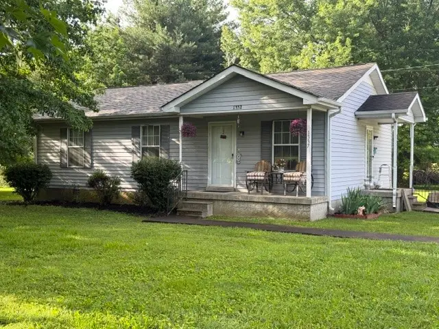 1337 Oaklawn Rd, Chapmansboro, TN 37035 - #1