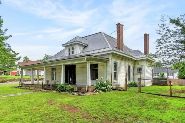 315 Gaines St, Sparta, TN 38583