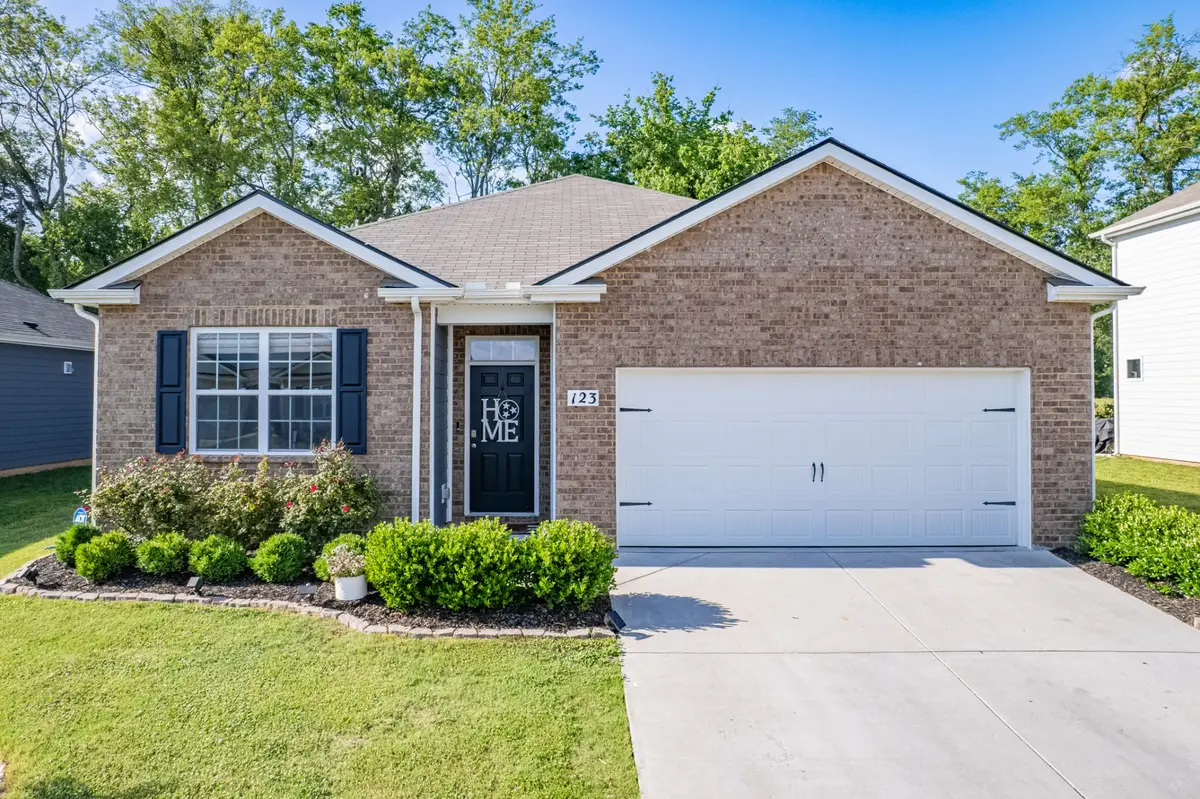 123 Olivia Cir, Chapel Hill, TN 37034 - #1