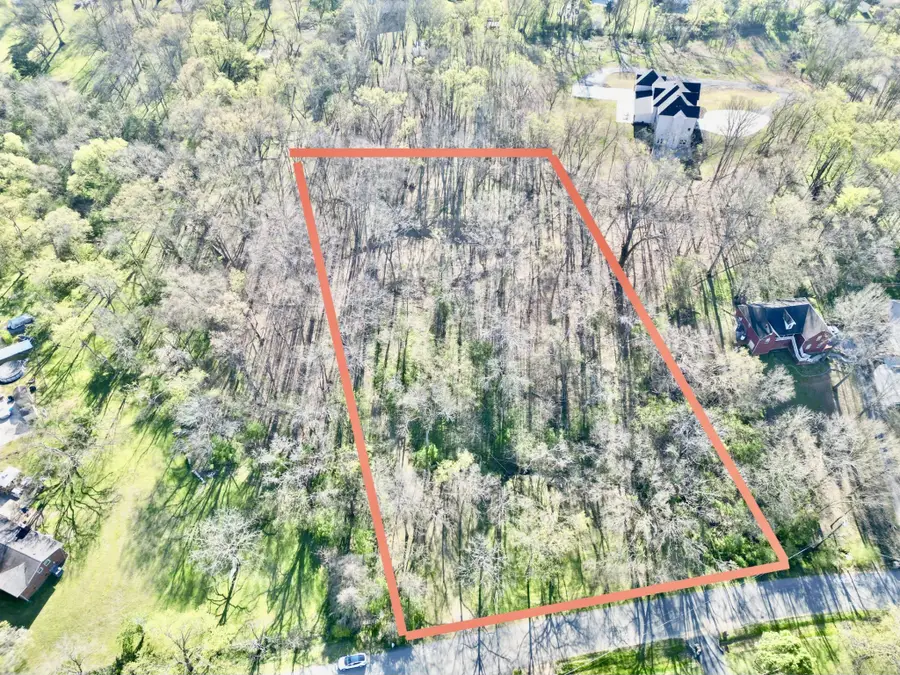 110 Lakeside Park Dr, Hendersonville, TN 37075 - #2