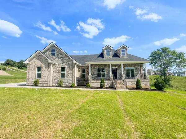 480 Bridle Path Ln, Hartsville, TN 37074