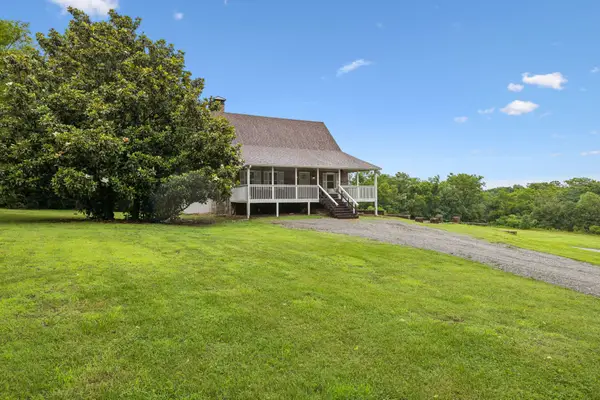2758 Standing Oak Dr, Thompsons Station, TN 37179
