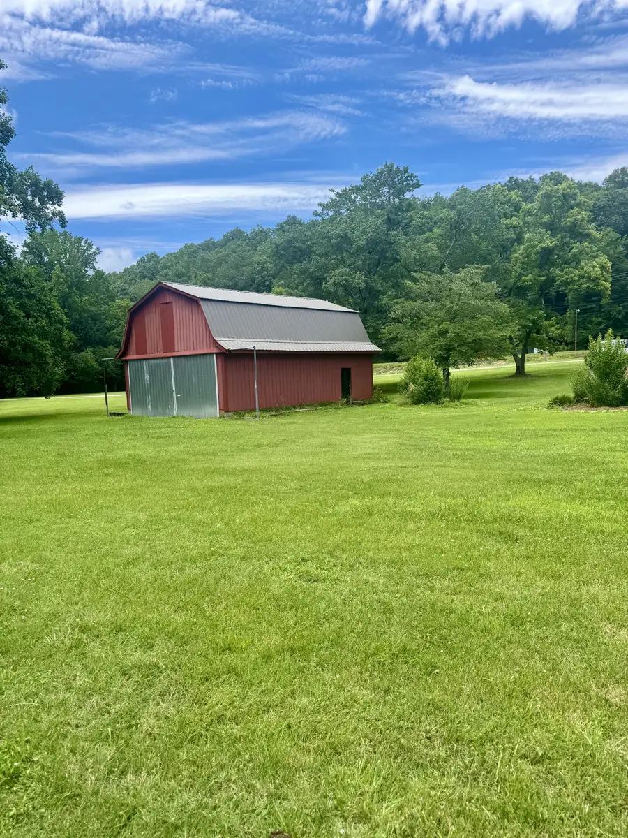 1921 Lick Creek Rd, Linden, TN 37096 - #3