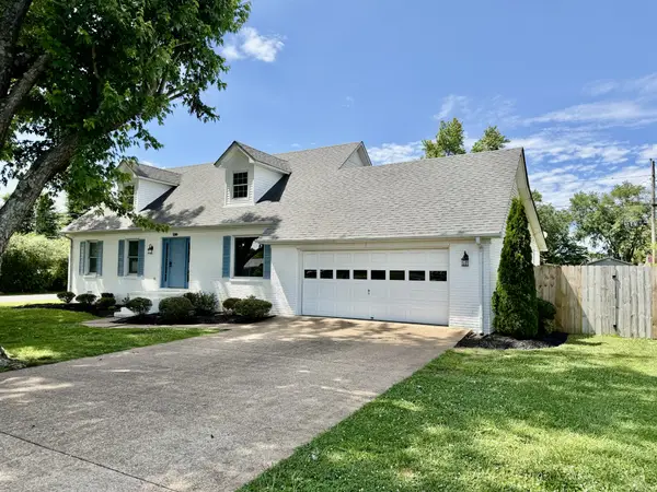 500 8th St, Lawrenceburg, TN 38464