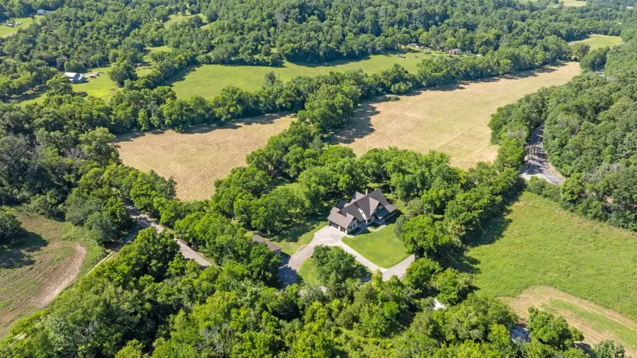 7212 Indian Creek Rd, Nashville, TN 37209 - #2