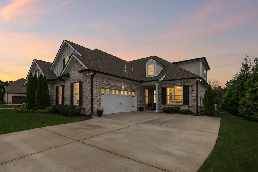 404 Anchor Reserve Cv, Hermitage, TN 37076 - #2