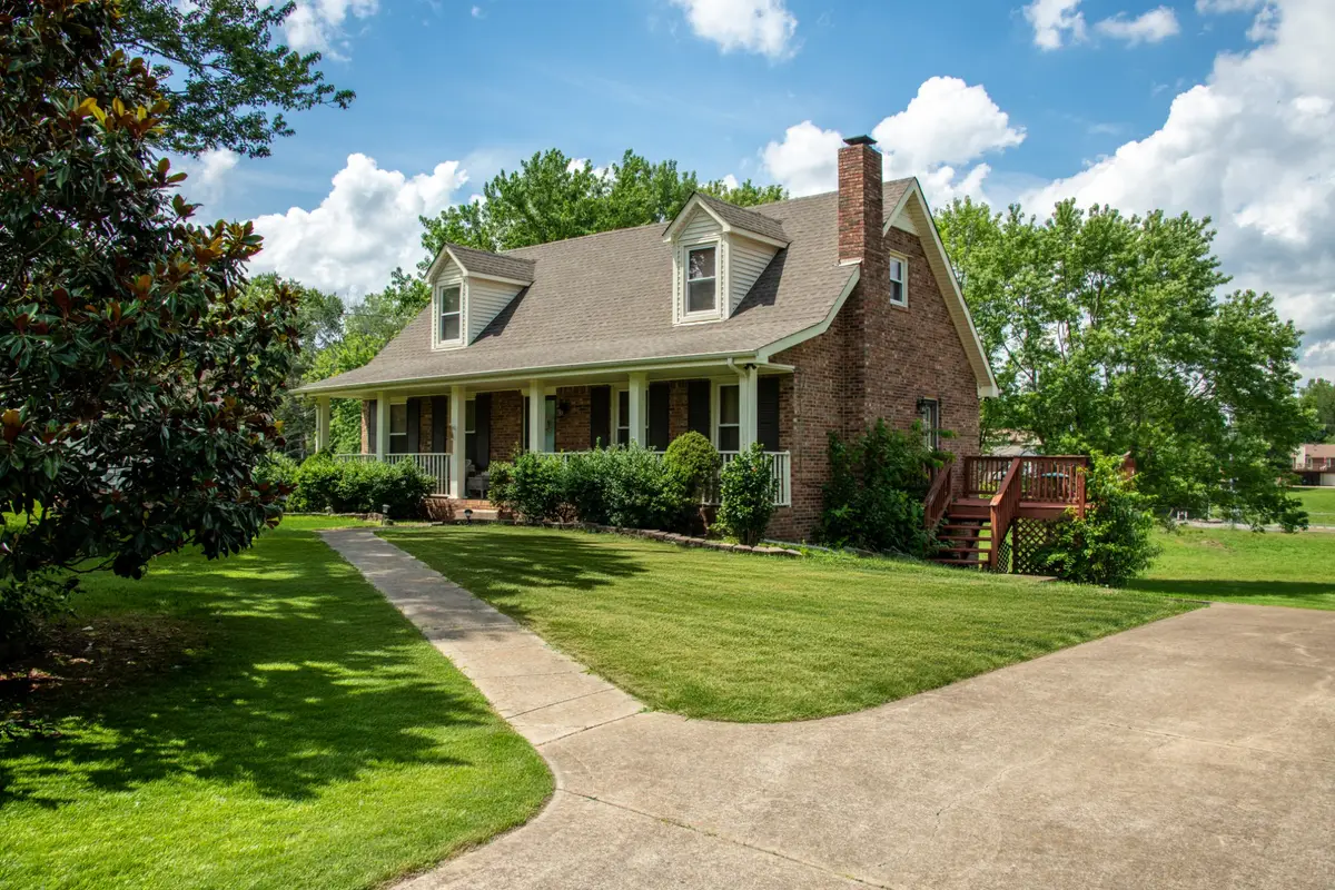 3057 Williamsburg Rd, Clarksville, TN 37043 - #1