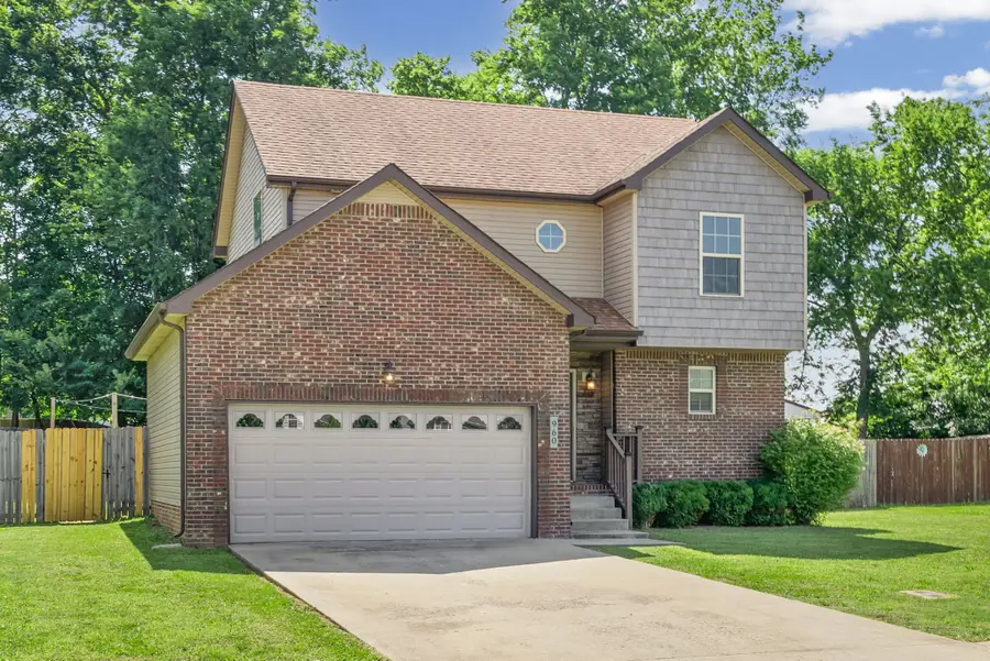 960 Harding Dr, Clarksville, TN 37042 - #3